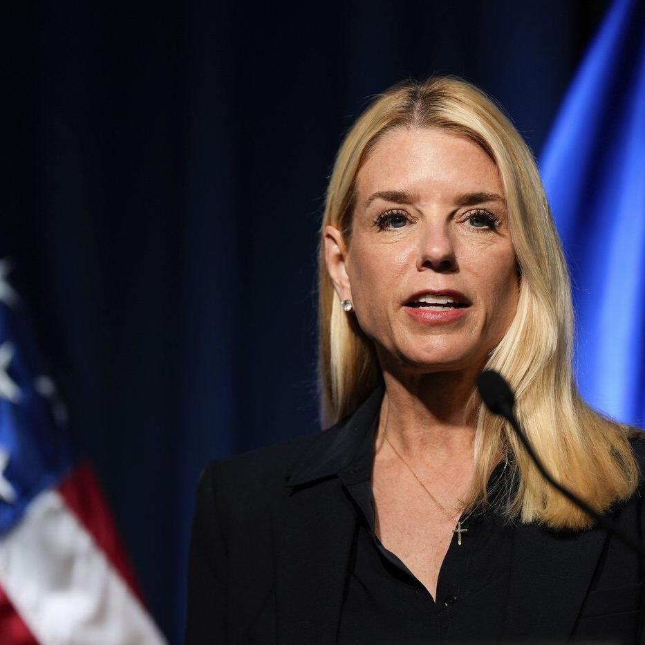 Bondi facing Democratic calls to testify following report she told Trump he was in Epstein files
